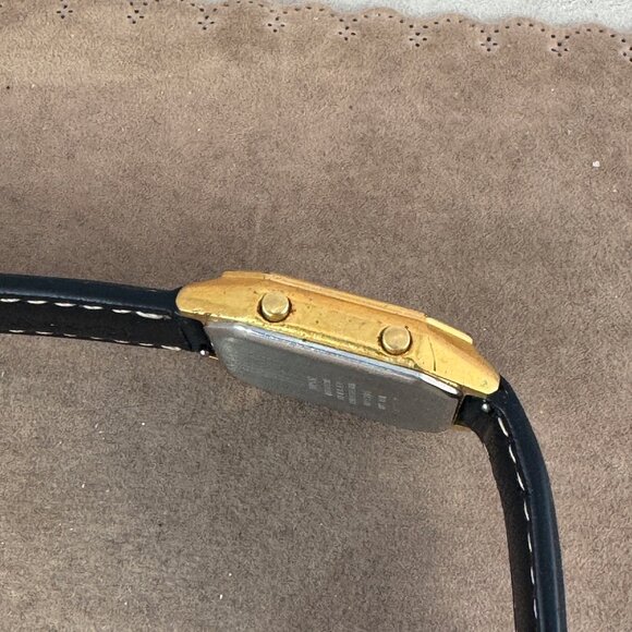 Vintage Pulsar Analog & Digital Alarm Wristwatch with dual time movement - Picture 5 of 9